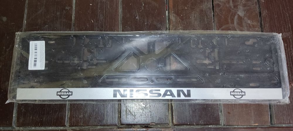 Нова рамка Номерного Знаку NISSAN