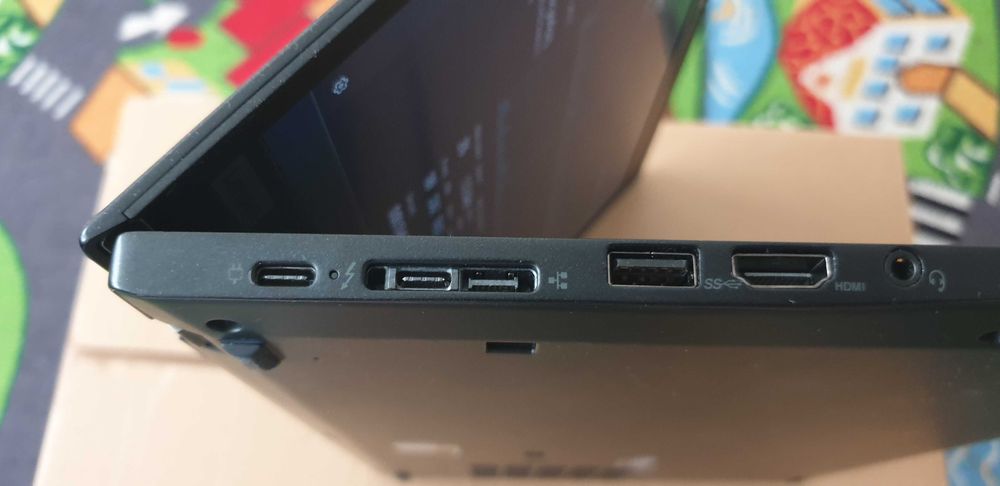 Biznesowy Metalowy Lenovo ThinkPad T490s intel Core 8th gen 16GB 512GB OFFICE 2021 bateria 89%, LTE