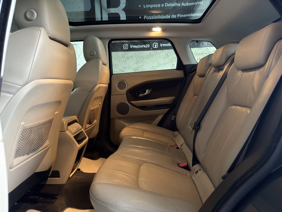 Range Rover Evoque 2.0 eD4 Dynamic SE - Desde 259€ Mês