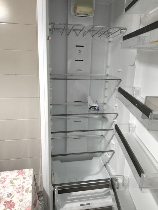 Vendo prateleiras do frigorífico Whirlpool