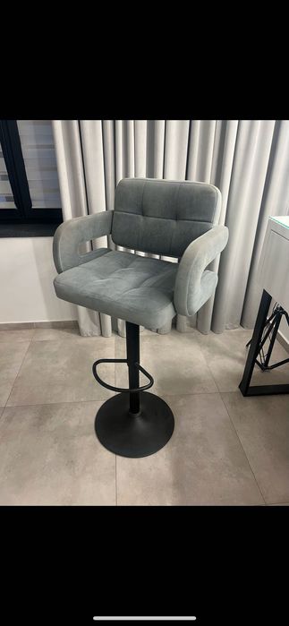 Hoker figuratti szary