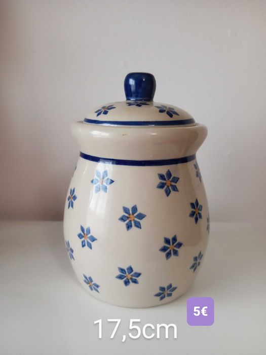 Porcelain candy jar.444483708042629120