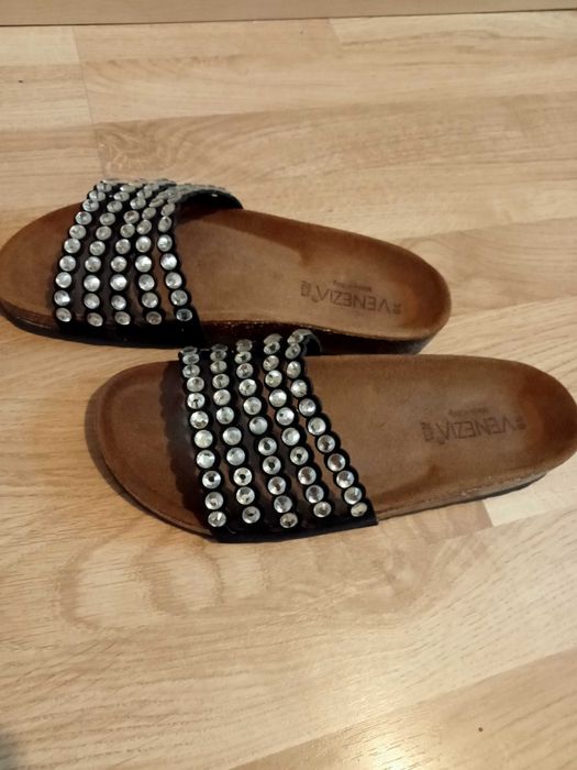 Nowe Venezia damskie klapki z kamieniami