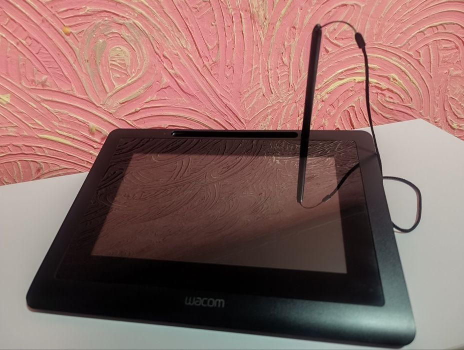 графічний планшет wacom dtu-1031x