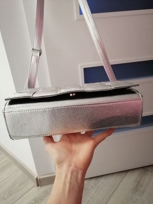 Srebrna torebka. Nowa