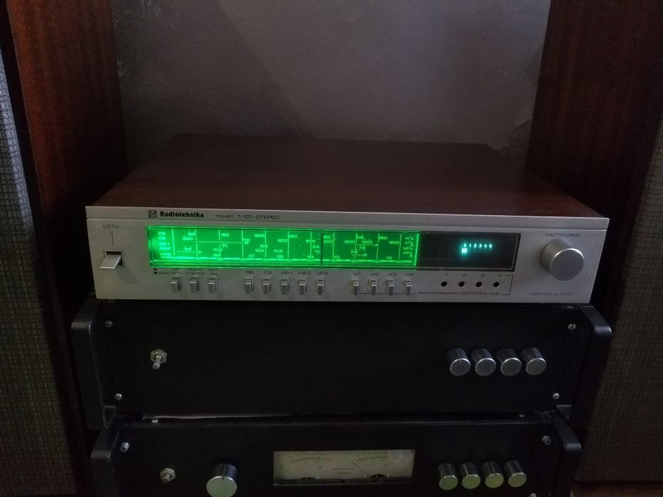 Тюнер ФМ Радиотехника т-101-стерео.