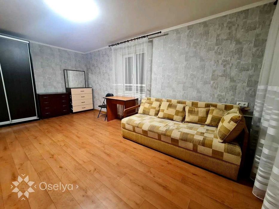 Продаж 1-кімнатна квартира площею 31 м² у цегляному будинку Волинська