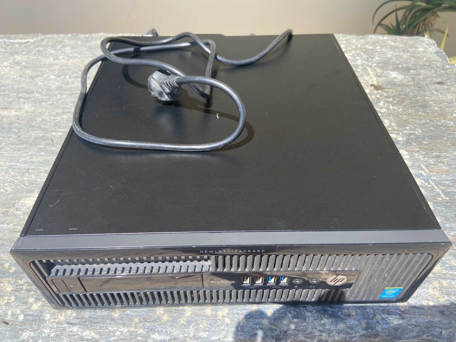 Computador HP PS1, com monitor, com teclado