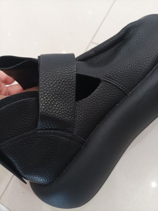 Buty na grubej podeszwie 35,5