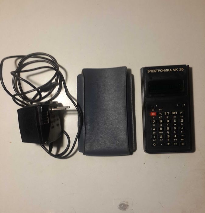 Мікрокалькулятор Електроніка МК 35