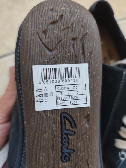 Женские новые кожаные темно-синие туфли Clarks на шнуровке, размер 40