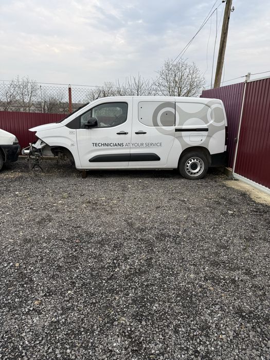 Opel combo 2023 року 1.5 дизель