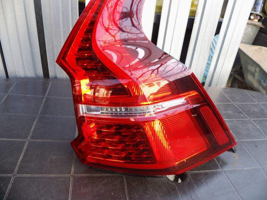 Lampa prawy tył VOLVO xc60 2018 r