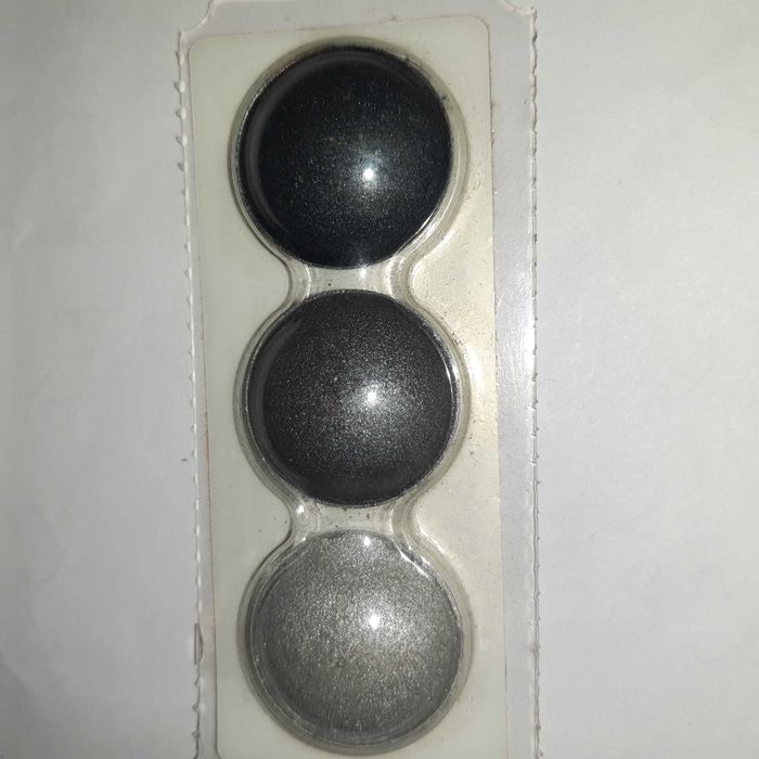 Bourjois cienie potrójne  smoky eyes nr  01 Gris Dandy