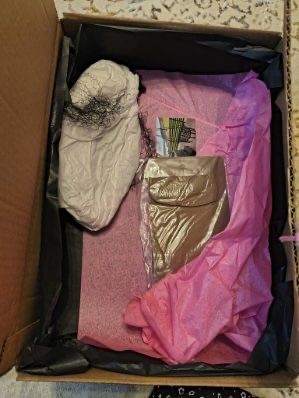 Peruka czarna loki stan idealny