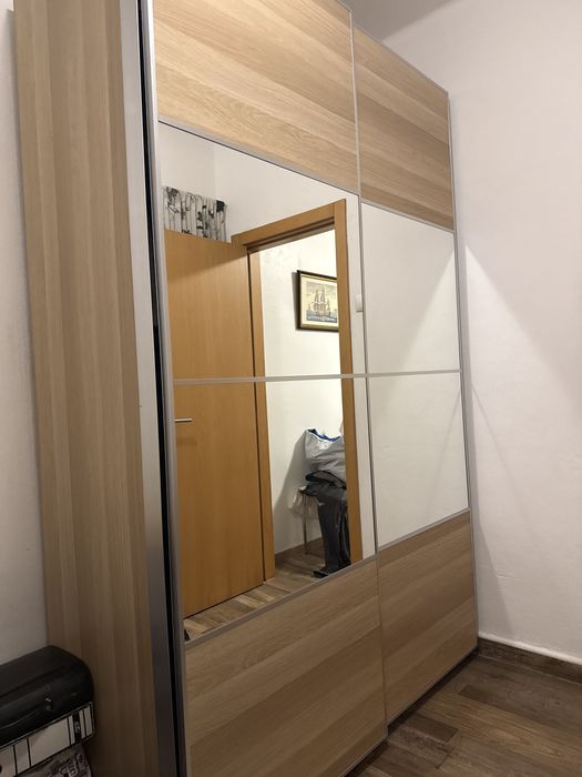 Armario Ikea em bom estado