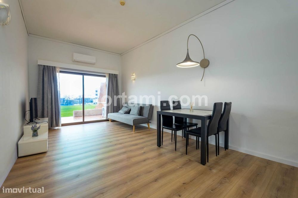 Apartamento T1 Venda em Albufeira e Olhos de Água,Albufeira
