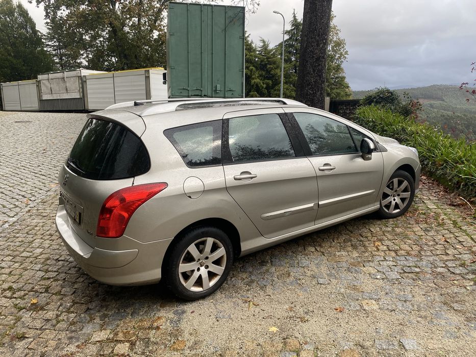 Peugeot 308 1.6 HDI SW (7 lugares)