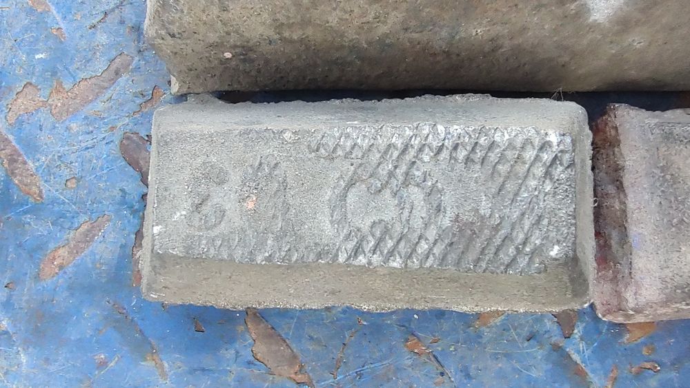 Заводской Бабит Б83