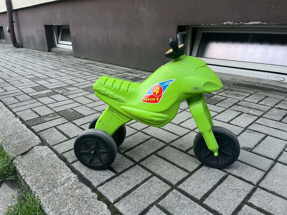 Dziecięcy motor biegowy