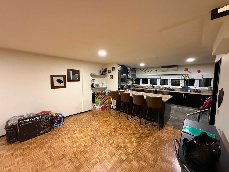 Apartamento T2 Remodelado em Creixomil-Guimarães