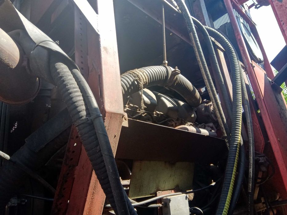 Rębak Biber na podwoziu Mercedes Actros 4143