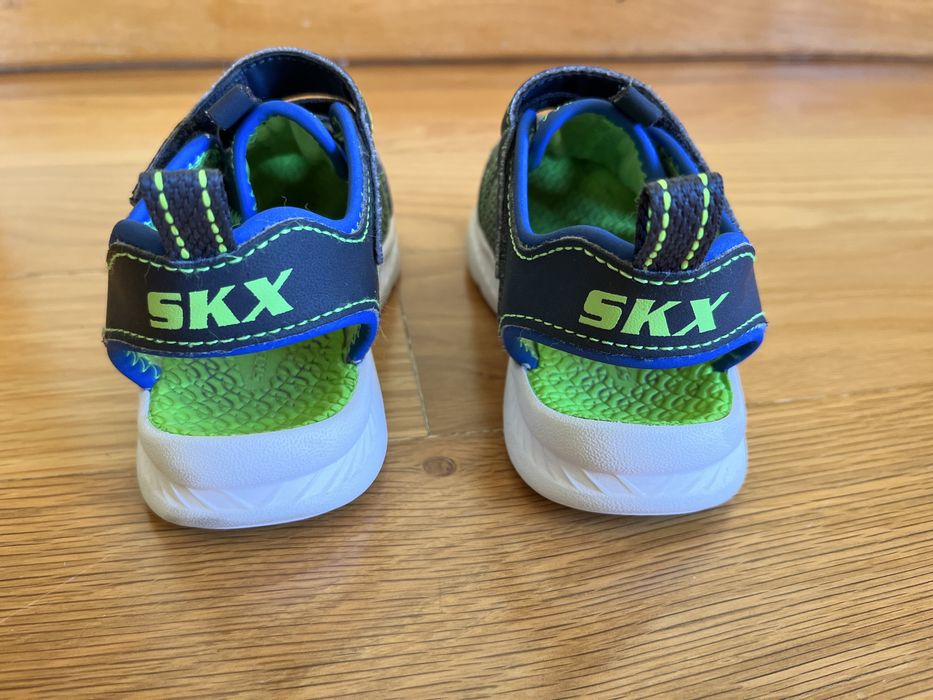 Sandálias Sketchers para criança