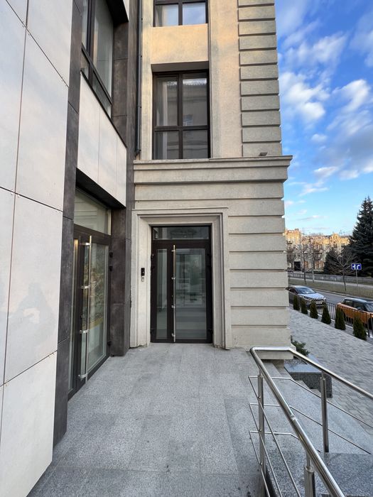 Продам видовую  квартиру в центре жк Central Park