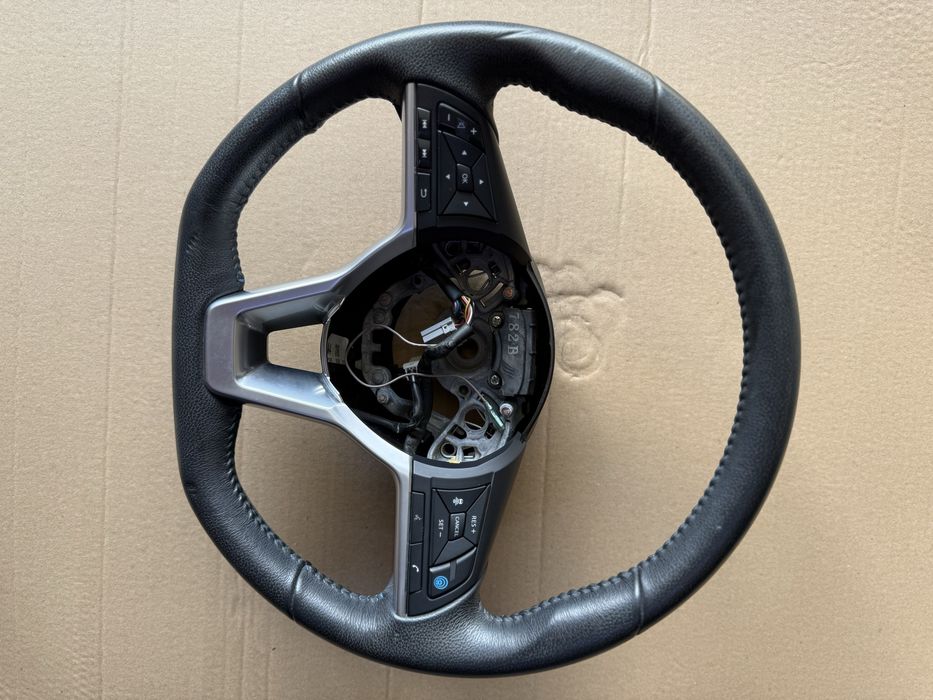 Руль Кермо Audi Tesla Kia  Ford  Honda Chevrolet Volvo Hyundai Cadillac.