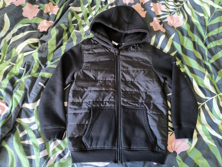 Rozpinana bluza z kapturem z pikowaną wstawką Holyfield