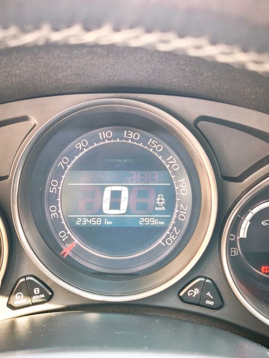 Citroën C4 — fotografia 12