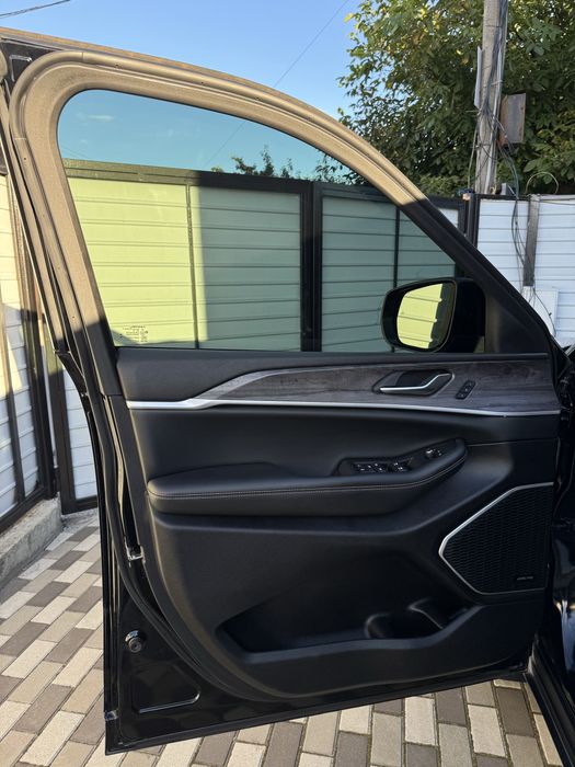 Jeep Grand Cherokee 2022 WL коротка версія V покоління 3.6