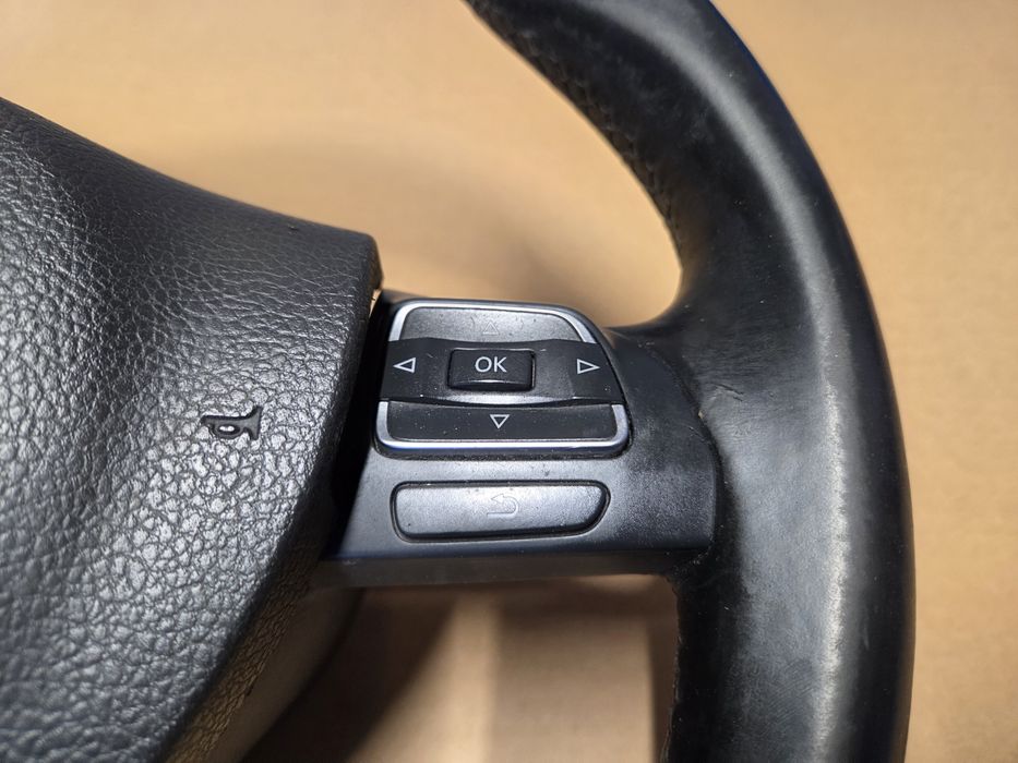 Kierownica trojramienna multifunkcja vw