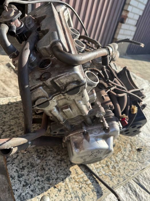 Honda CBR 600 F4 2000 - Silnik