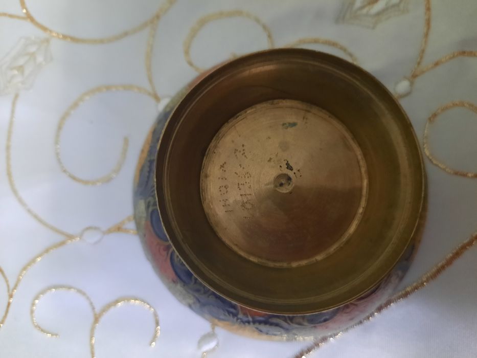 Продам небольшую пиалку