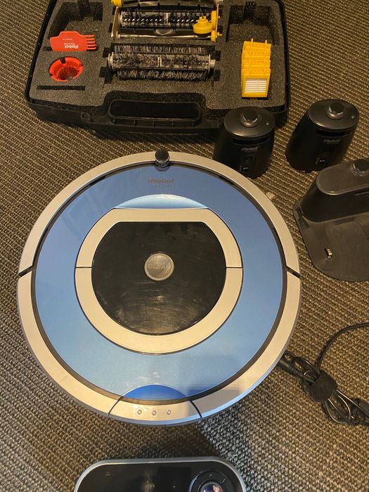 iRobot Roomba 780 + 2X Wirtualna ściana+akcesoria