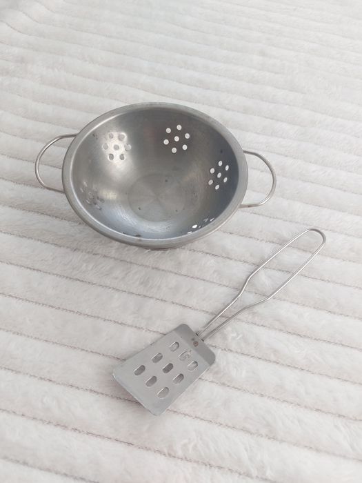 Coador com escumadeira de brincar