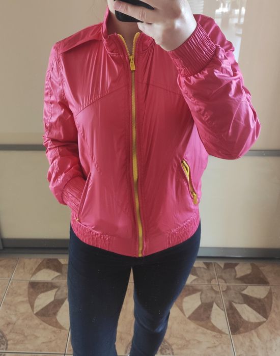 Kurtka wiatrówka, wiosenna, lekka, S 36, różowa żółta, wiosna sportowa