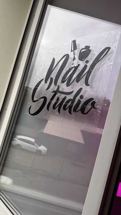 Наліпка на стіну/вікно