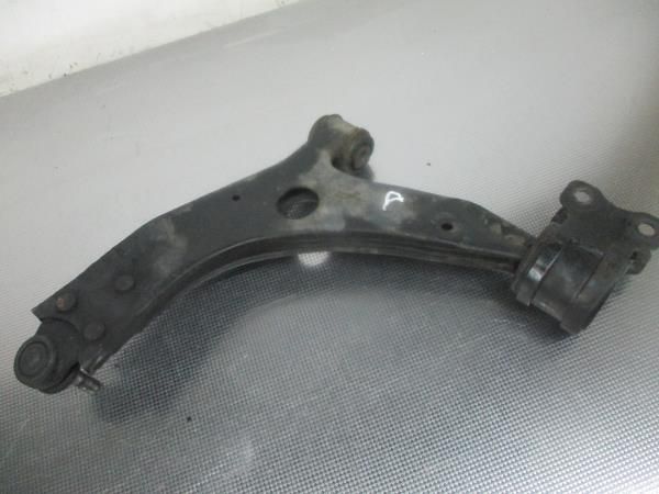 Braço de suspensão frente direito FORD Focus II Carrinha (DA_)