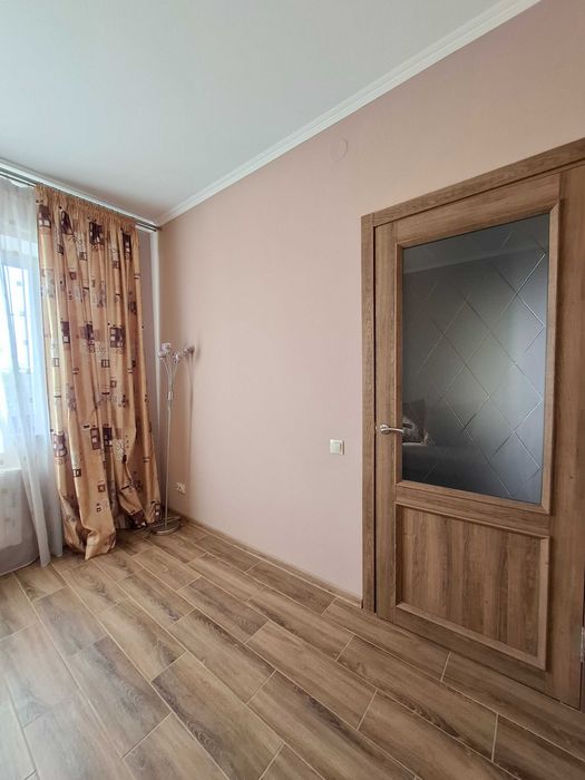 Продам новенький та затишний будинок