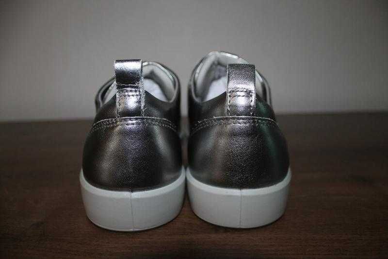 Оригінальні кеди Ecco Soft срібного кольору 36 розмір