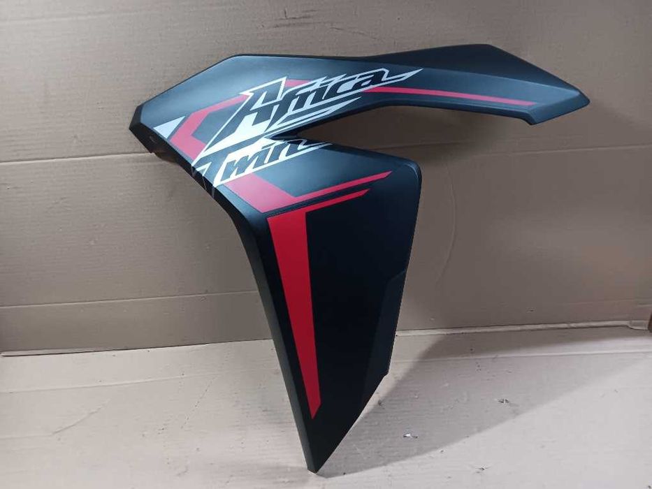 Carenagem lateral  esquerda Honda CRF1100 Africa Twin