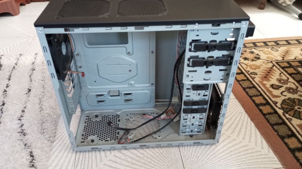 Caixa ATX PC - Cooler Master Elite 370