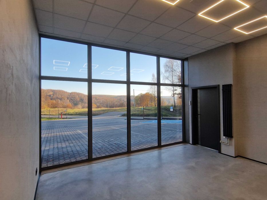 Lokal usługowy wynajem pod usługi Niebylec 34m + korytarz + WC