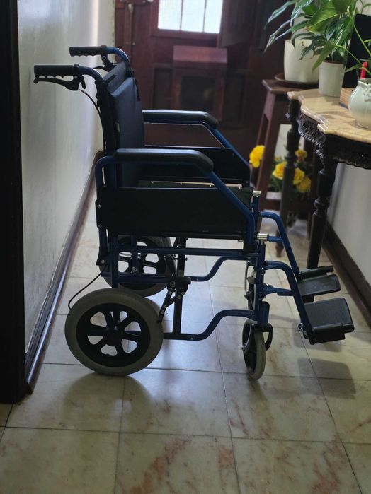Cadeira de rodas ORTHIA