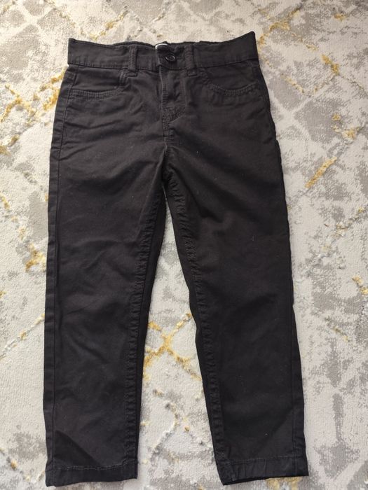 Spodnie chłopięce czarne miękki jeans r.98