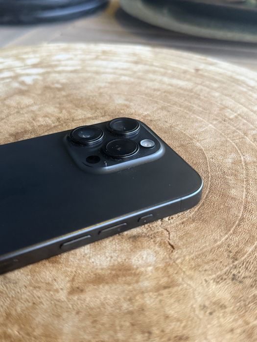 Iphone 15 pro 128gb Como novo