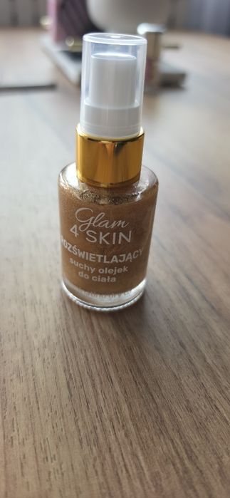 Suchy Olejek rozświetlający Glam Shop 15 lecie