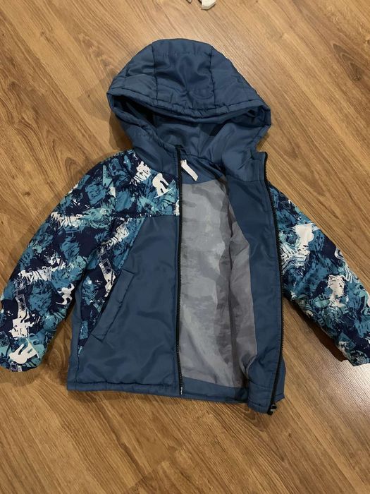 Курточка осінь-весна